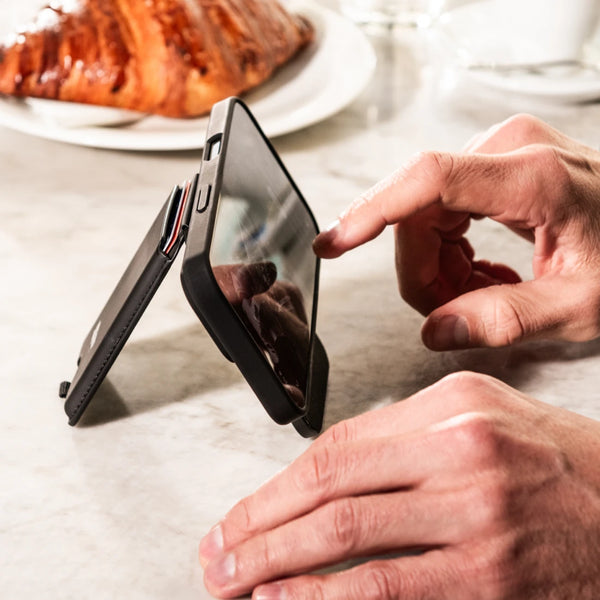 Fold-out stand function