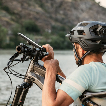 SP CONNECT Fahrrad-Handyhalterung, SPC+, Universeller Handyhalter für  Fahrradlenker, Fahrradhandyhalterungen für alle Smartphone Handys wie  iPhone Samsung