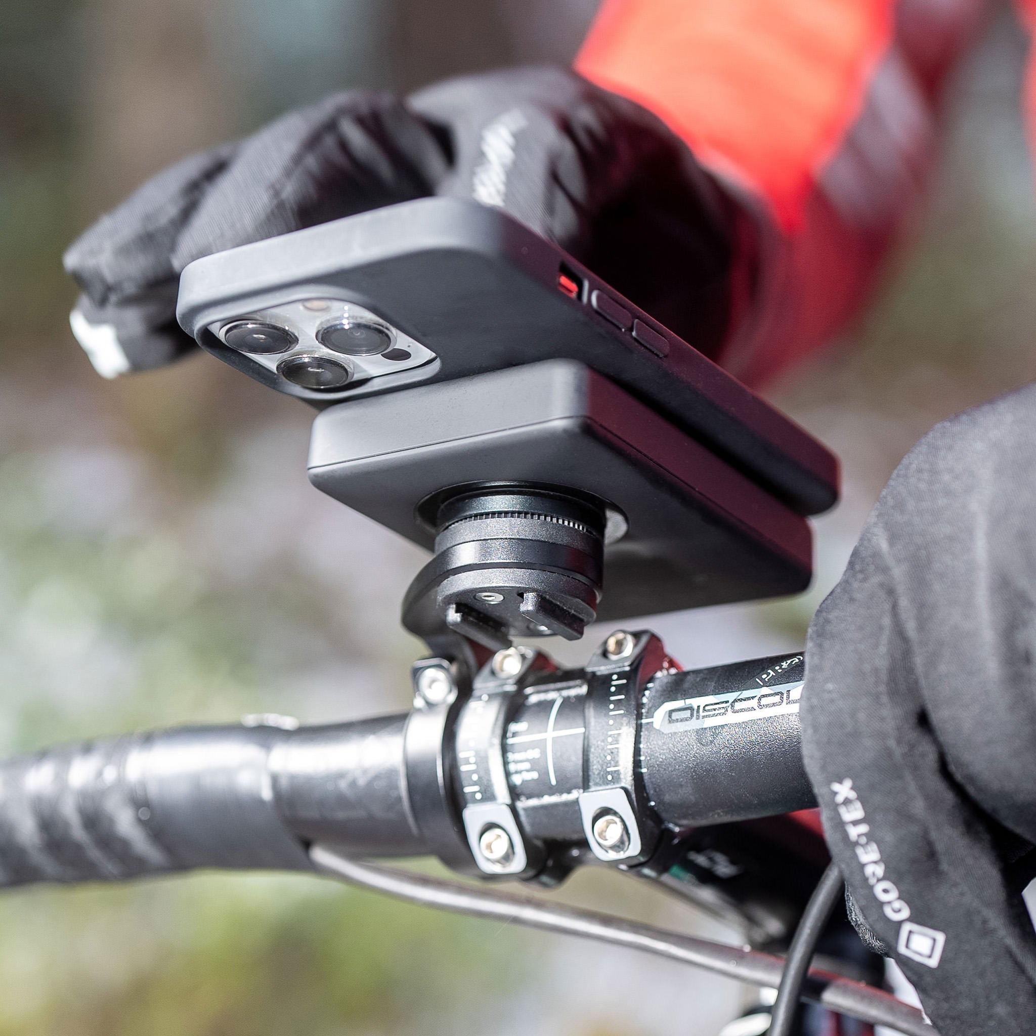SP Connect | Quick and Secure Smartphone Mounting