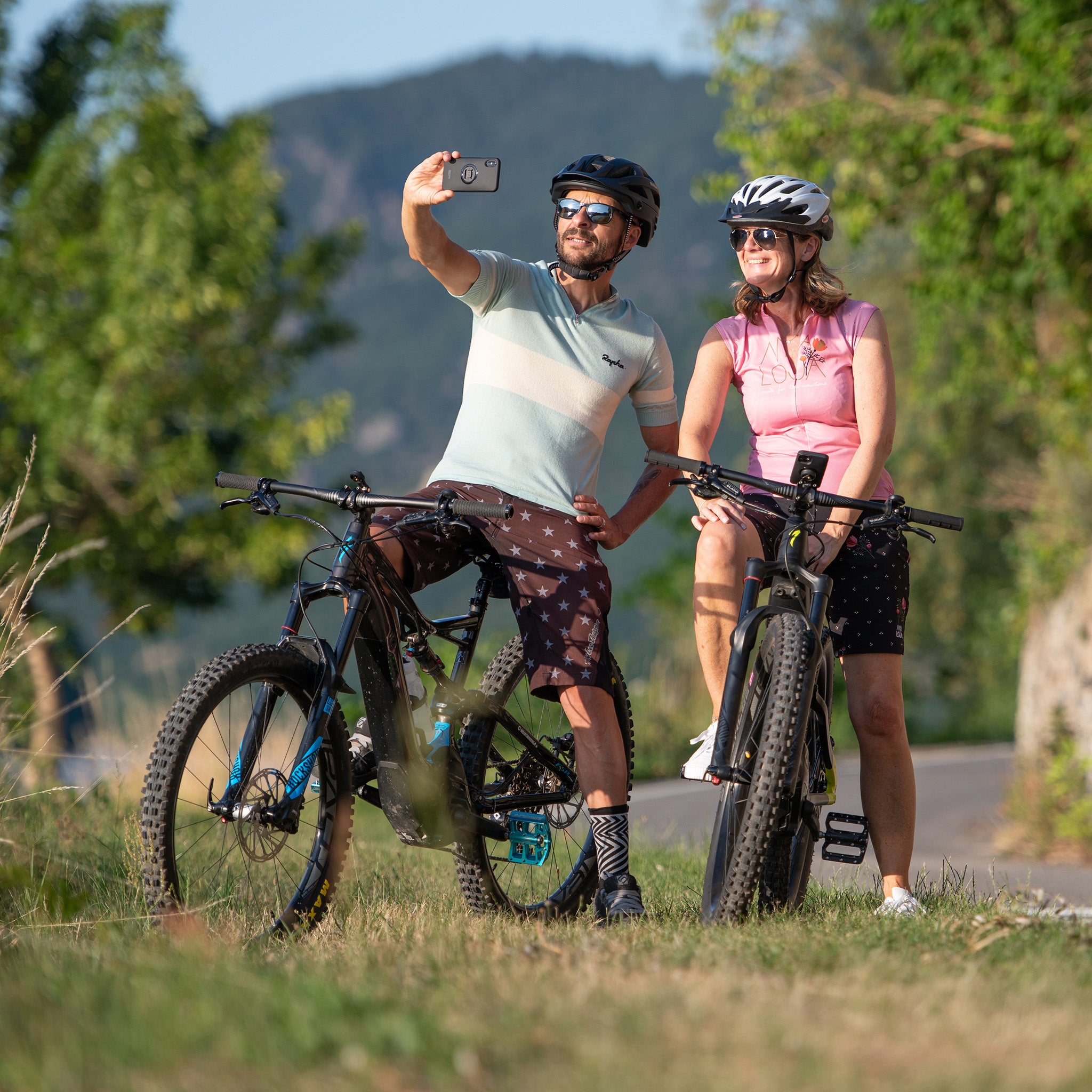 Sada Pro Uchycení Telefonu SP Connect Bike Bundle II IPhone 12 Mini - Ski A Bike Centrum Radotín