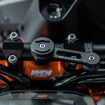 SP Connect - Clutch Mount Pro on a 2023 Harley-Davidson Lowrider ST 